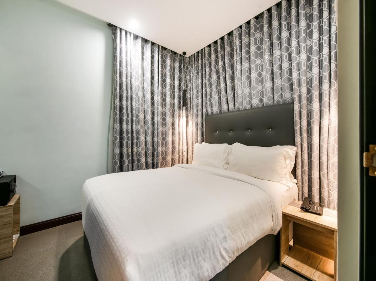 Superior One Bedroom Suite