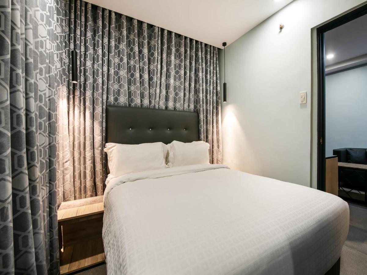Superior One Bedroom Suite