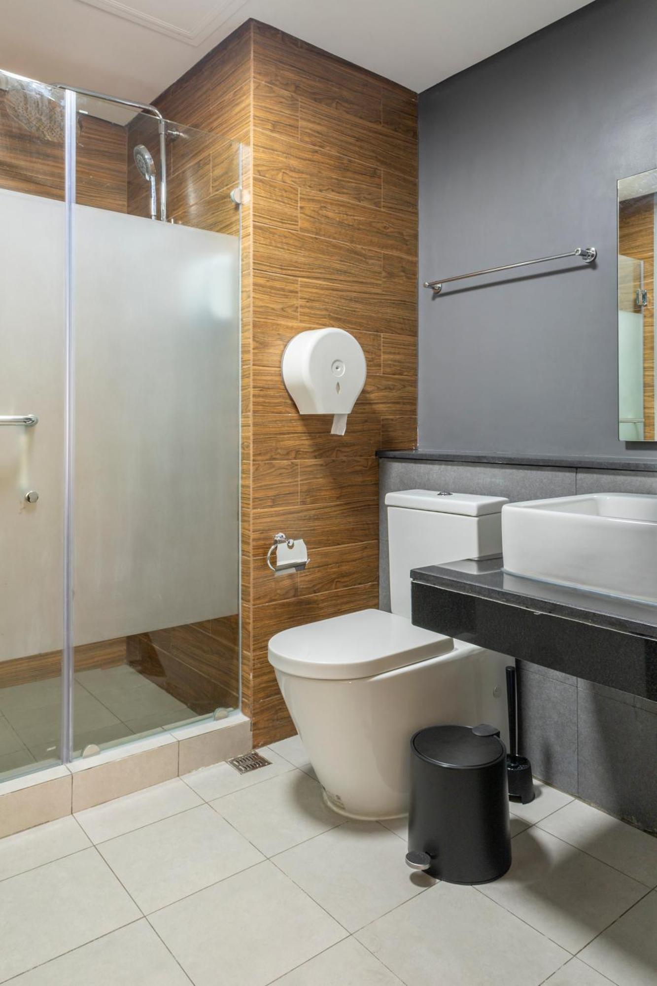 Deluxe One-Bedroom Apartment Ocean View