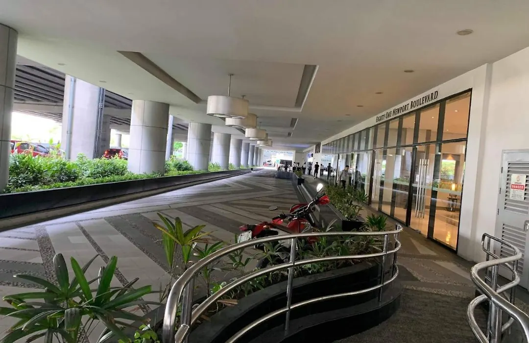 Modern And Cozy Studio Near Airport Terminal 3-1