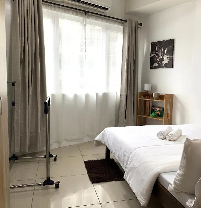 Cozy Crib - Shell Residences Condominium-1