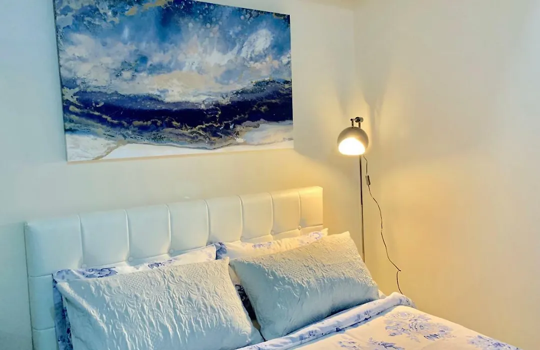 101 Newport City Chillax C2 Manila Airport Pasay-1